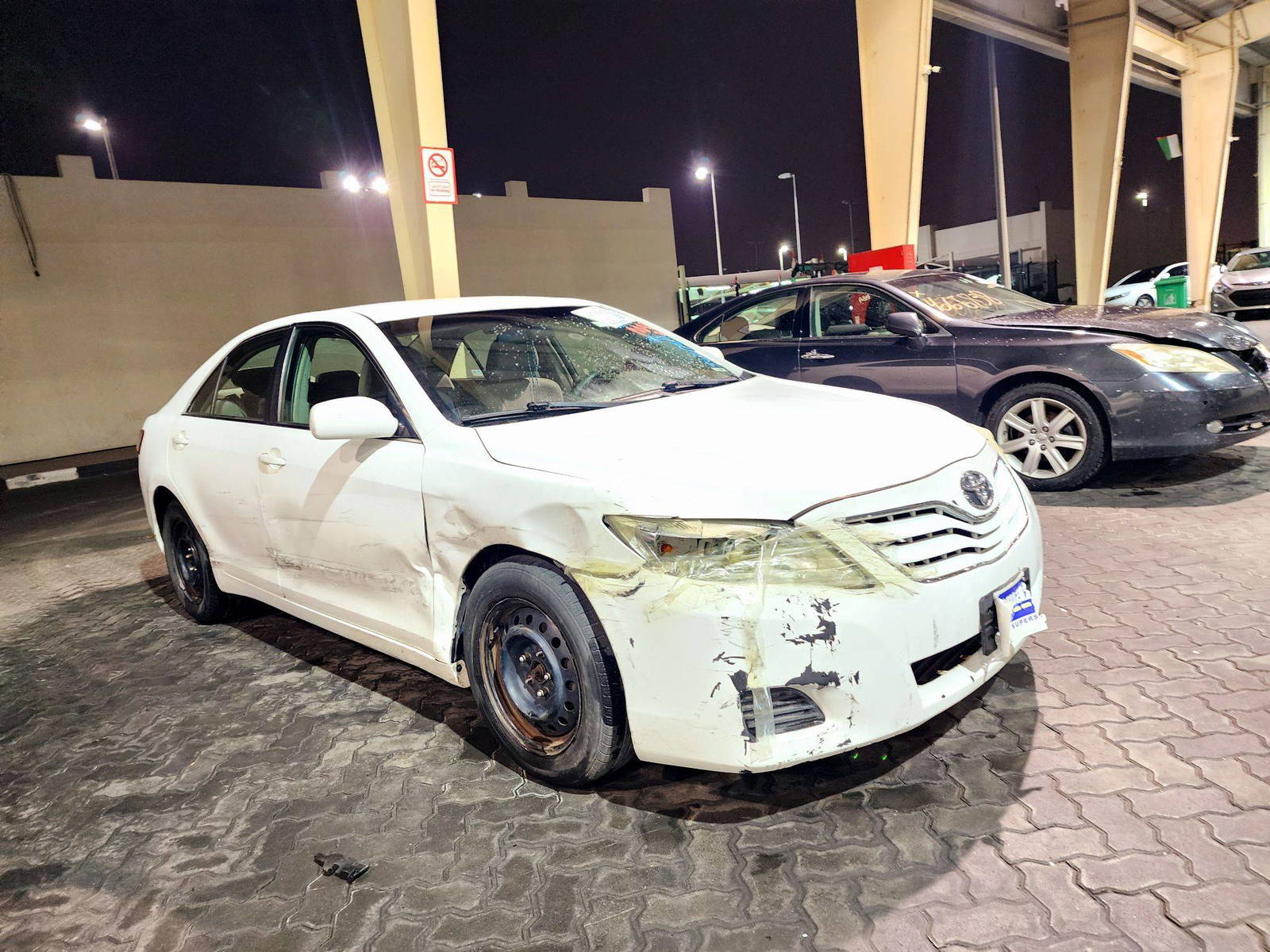 2010 TOYOTA CAMRY — 177709 Miles — Lot 40763975 — Souq - Marhaba Auctions Used Cars - Image 3