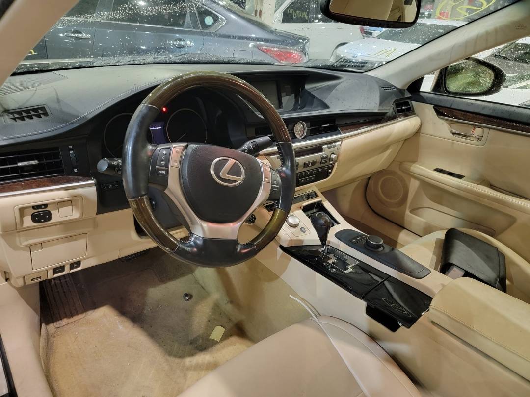 2013 LEXUS ES 350 — 115465 Miles — Lot 85800204 — Main - Marhaba Auctions Used Cars - Image 8