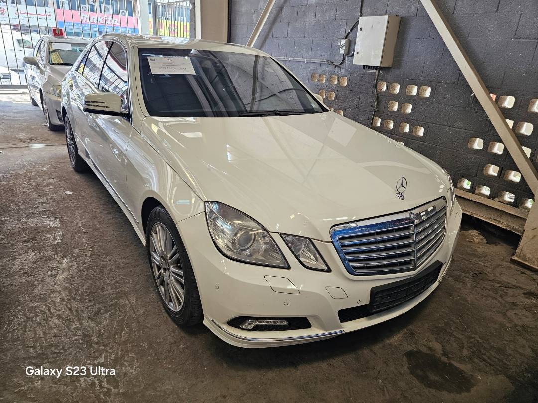 2010 MERCEDES BENZ E-300 — 278737 KM — Lot 131122 — Main - Marhaba Auctions Used Cars - Image 4