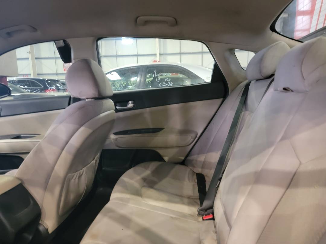 2017 KIA OPTIMA — 126824 Miles — Lot XHG140764 — Main - Marhaba Auctions Used Cars - Image 8