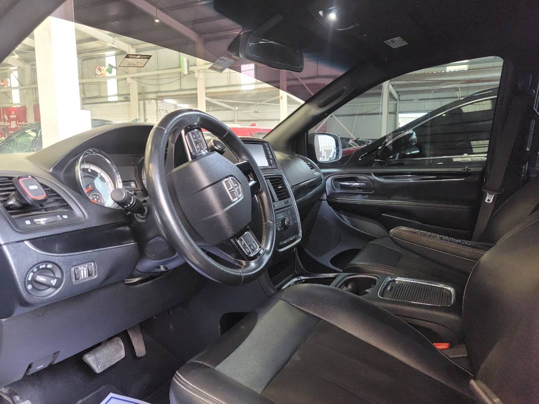 2019 DODGE CARAVAN — 80744 Miles — Lot R547014 — Main - Marhaba Auctions Used Cars - Image 6