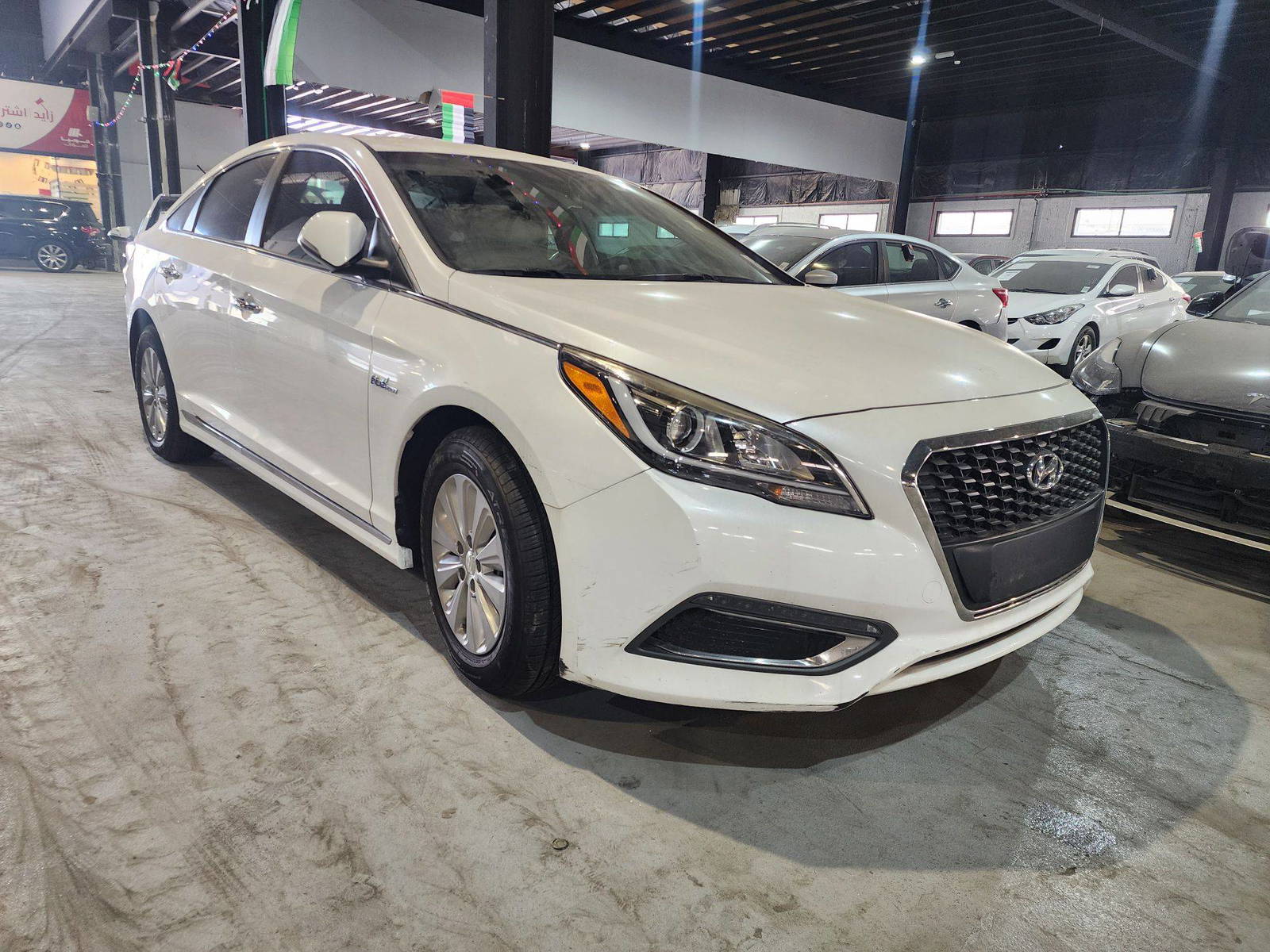 2017 HYUNDAI SONATA — 142300 Miles — Lot 3489283 — Al Quoz - Marhaba Auctions Used Cars - Image 3