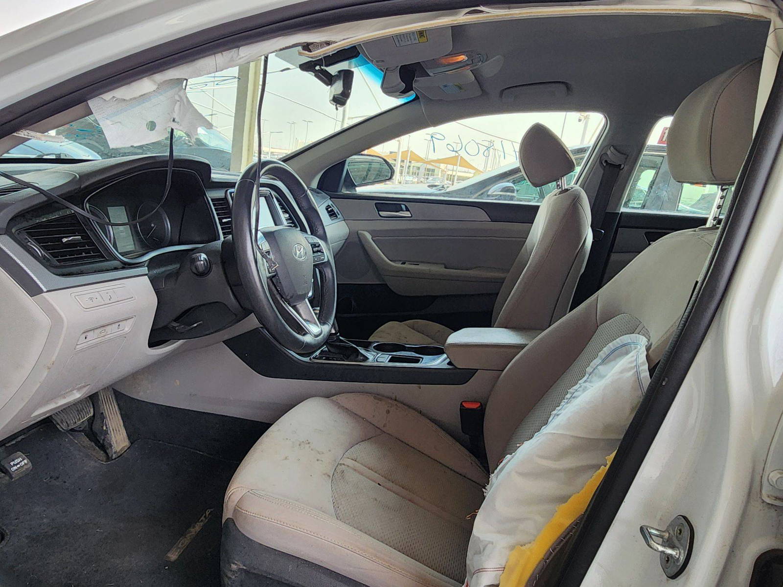 2018 HYUNDAI SONATA — 58424 Miles — Lot 39418069 — Souq - Marhaba Auctions Used Cars - Image 8