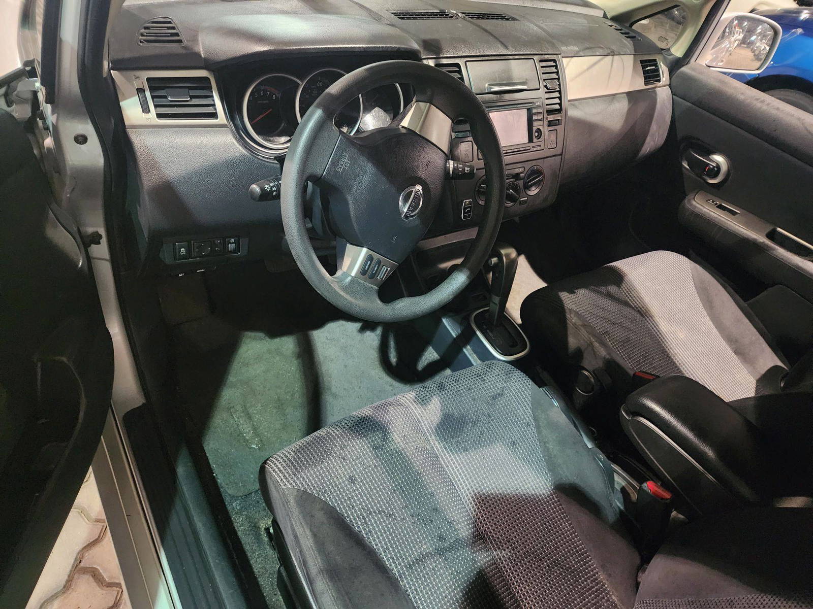 2011 NISSAN VERSA — 125471 Miles — Lot 76453593 - Marhaba Auctions Used Cars - Image 7