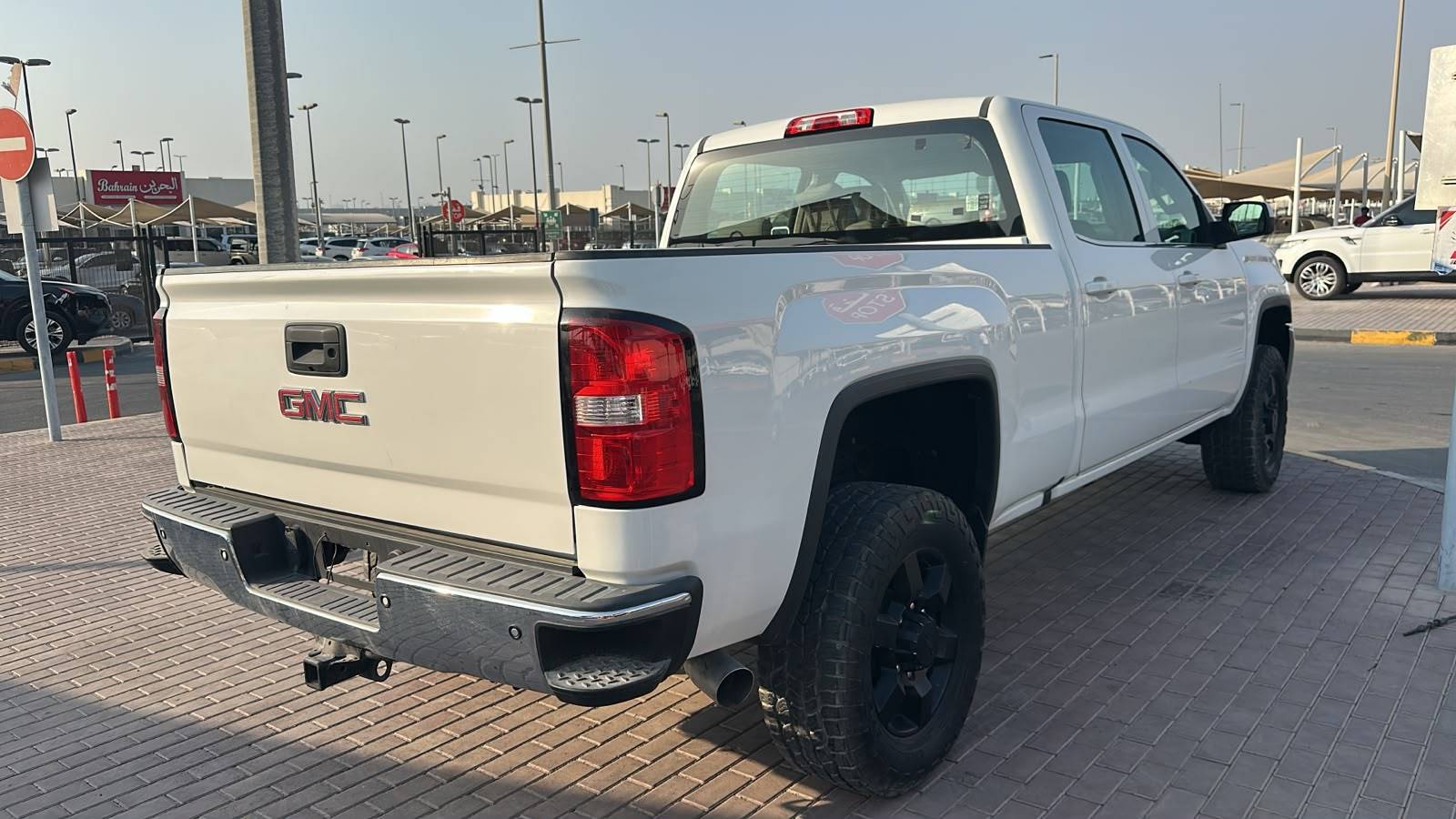 2019 GMC SIERRA — Lot KF210379 — Souq - Marhaba Auctions Used Cars - Image 6