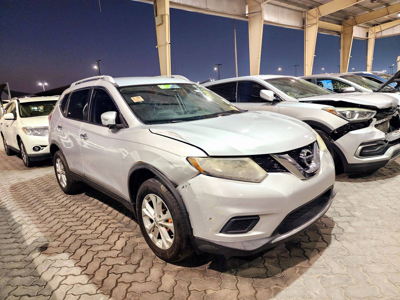 2016 NISSAN ROGUE — 161314 Miles — Lot 915229 — Souq - Marhaba Auctions Used Cars - Image 4