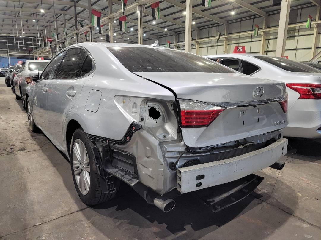 2014 LEXUS ES 350 — 184683 Miles — Lot 2114901 — Main - Marhaba Auctions Used Cars - Image 3