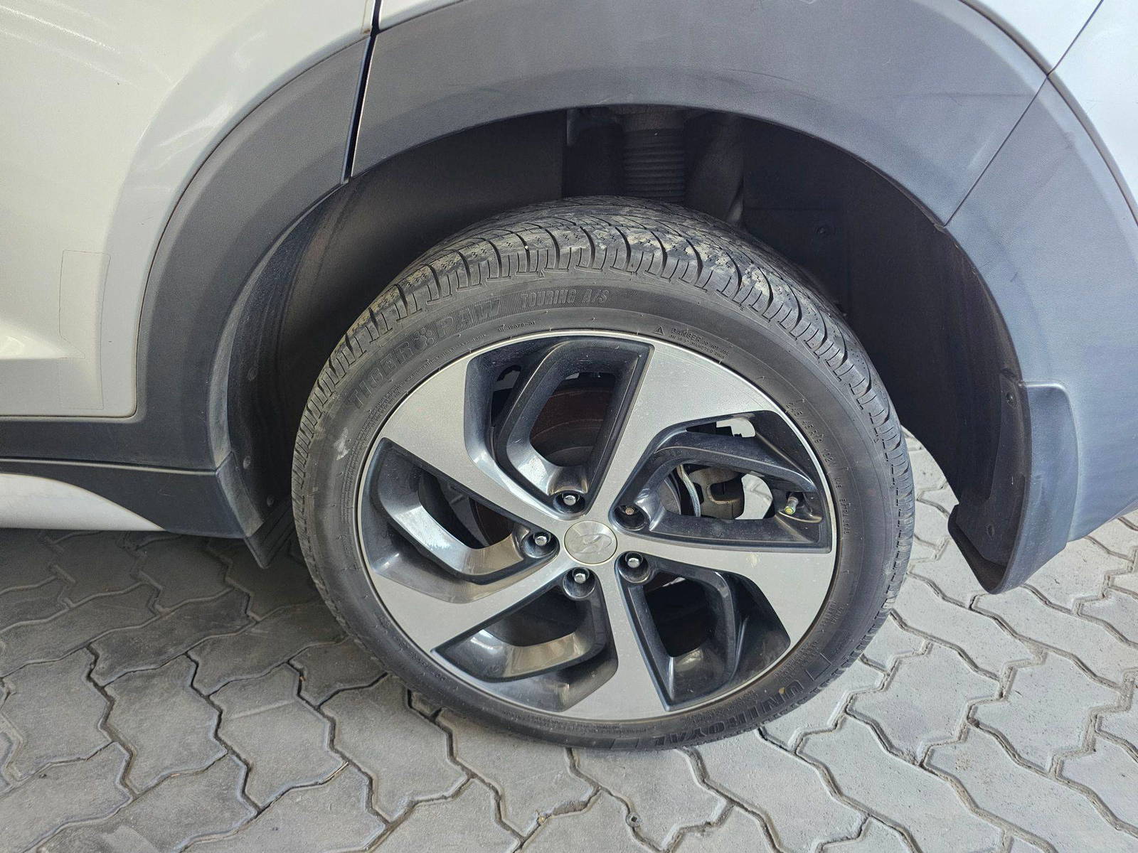 HYUNDAI TUCSON 2017 - Marhaba Auction Used Cars - Image 11