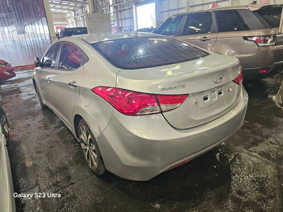 2013 HYUNDAI AVANTE — 274781 KM — Lot 772568 — Main - Marhaba Auctions Used Cars - Image 6