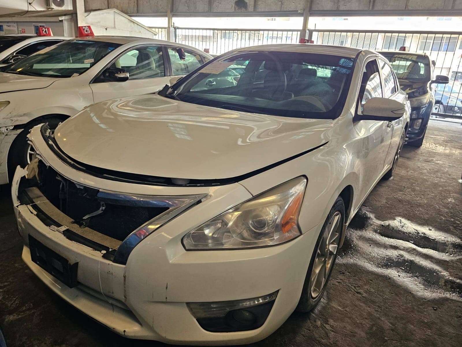 Nissan Altima 2013 view 2