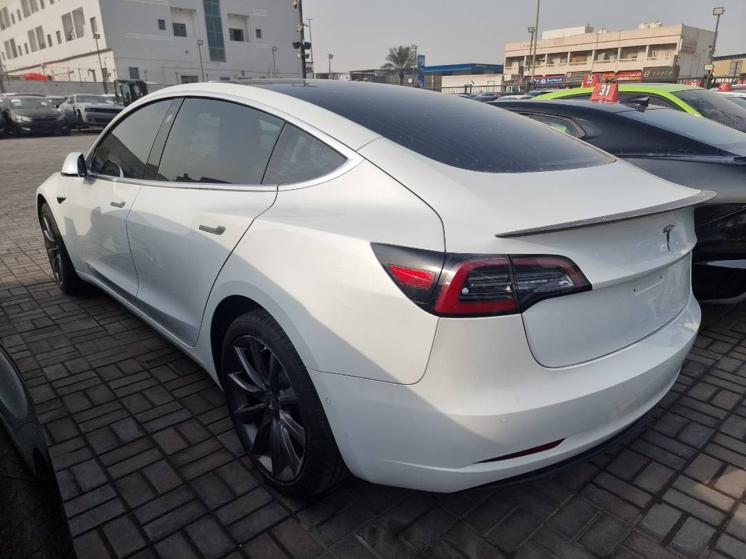 TESLA MODEL 3 2020 - Marhaba Auction Used Cars - Image 5