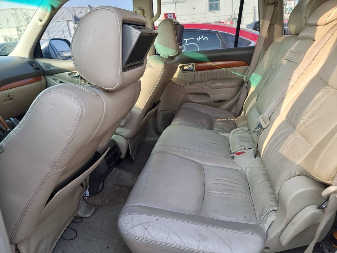 2005 LEXUS GX 470 — 233736 Miles — Lot 125487 — Ind. 12 - Marhaba Auctions Used Cars - Image 6