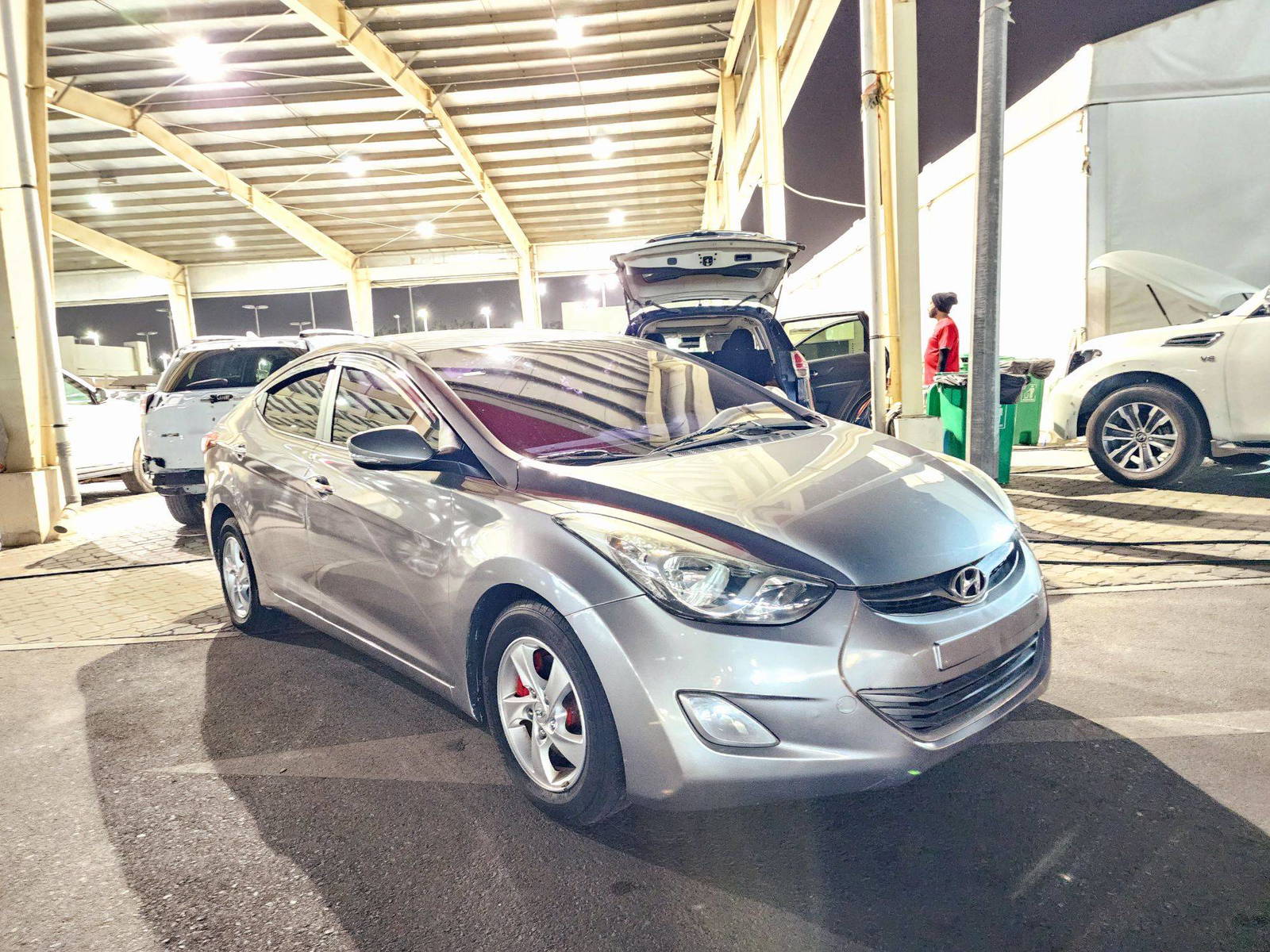 2011 HYUNDAI AVANTE — 185365 KM — Lot BBU051334 — Souq - Marhaba Auctions Used Cars - Image 4