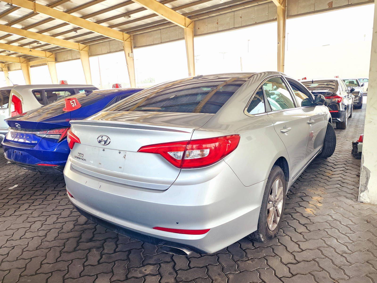 2015 HYUNDAI SONATA — 130630 Miles — Lot H075724 — Souq - Marhaba Auctions Used Cars - Image 3