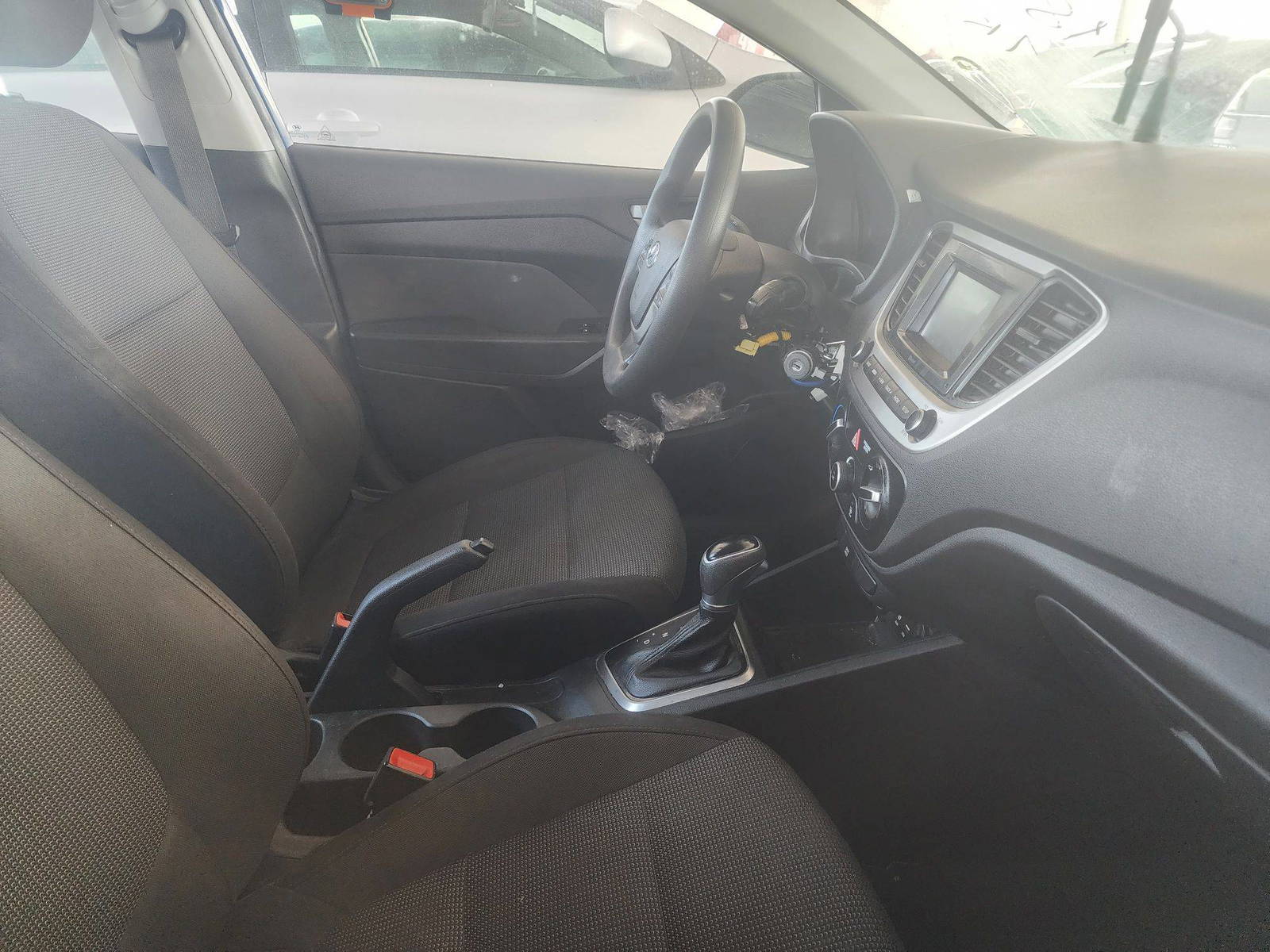 2018 HYUNDAI ACCENT — 125360 Miles — Lot 37350078 - Marhaba Auctions Used Cars - Image 9