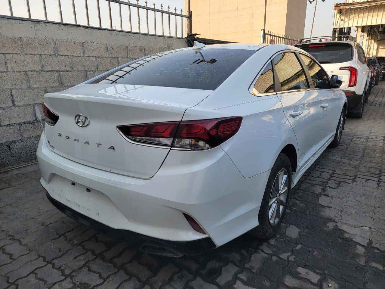 2018 HYUNDAI SONATA — 105121 Miles — Lot 8JH692734 — Main - Marhaba Auctions Used Cars - Image 5