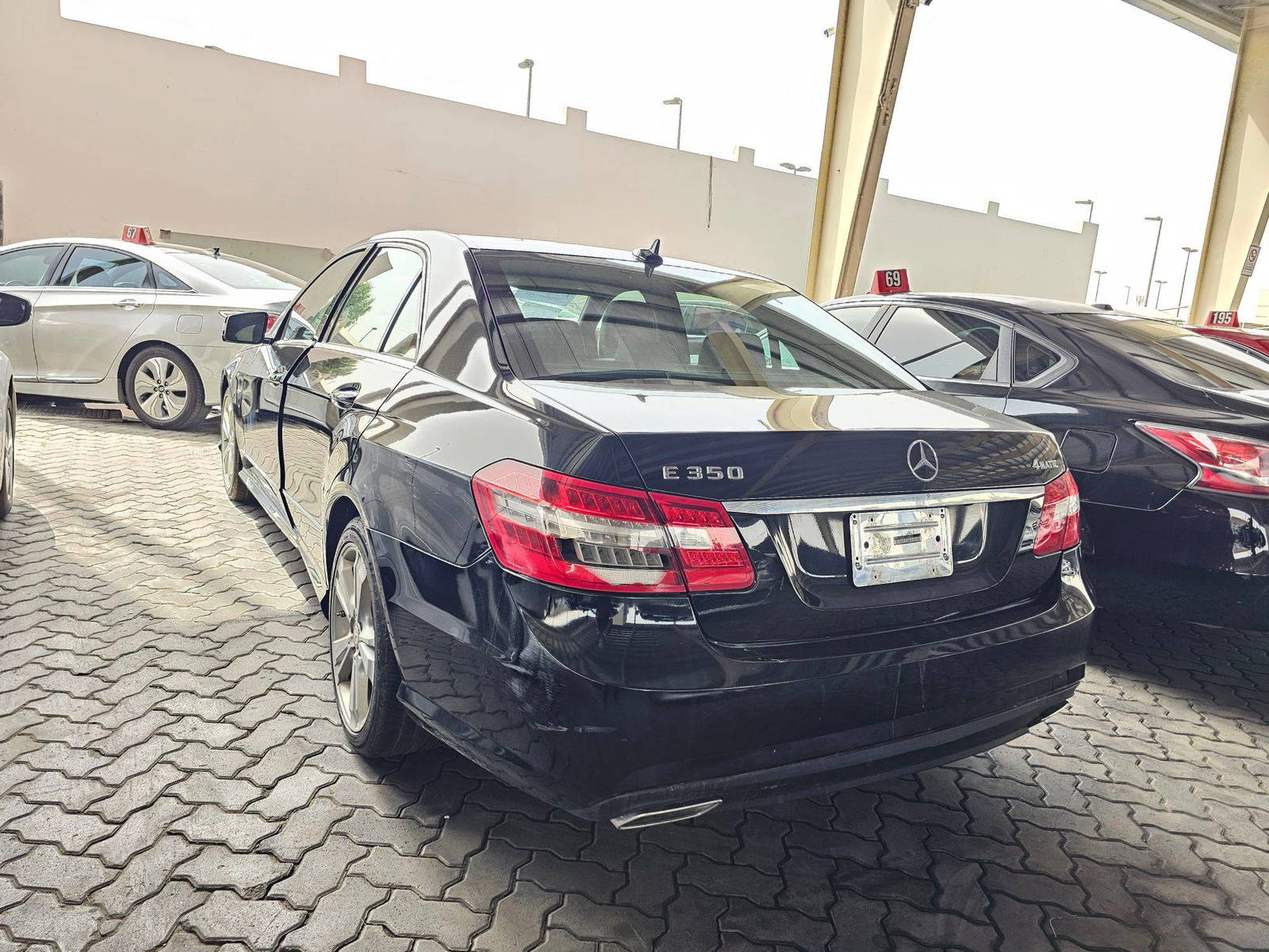 2012 MERCEDES BENZ E 350 — 130501 Miles — Lot 8JB8CA645970 — Souq - Marhaba Auctions Used Cars - Image 5