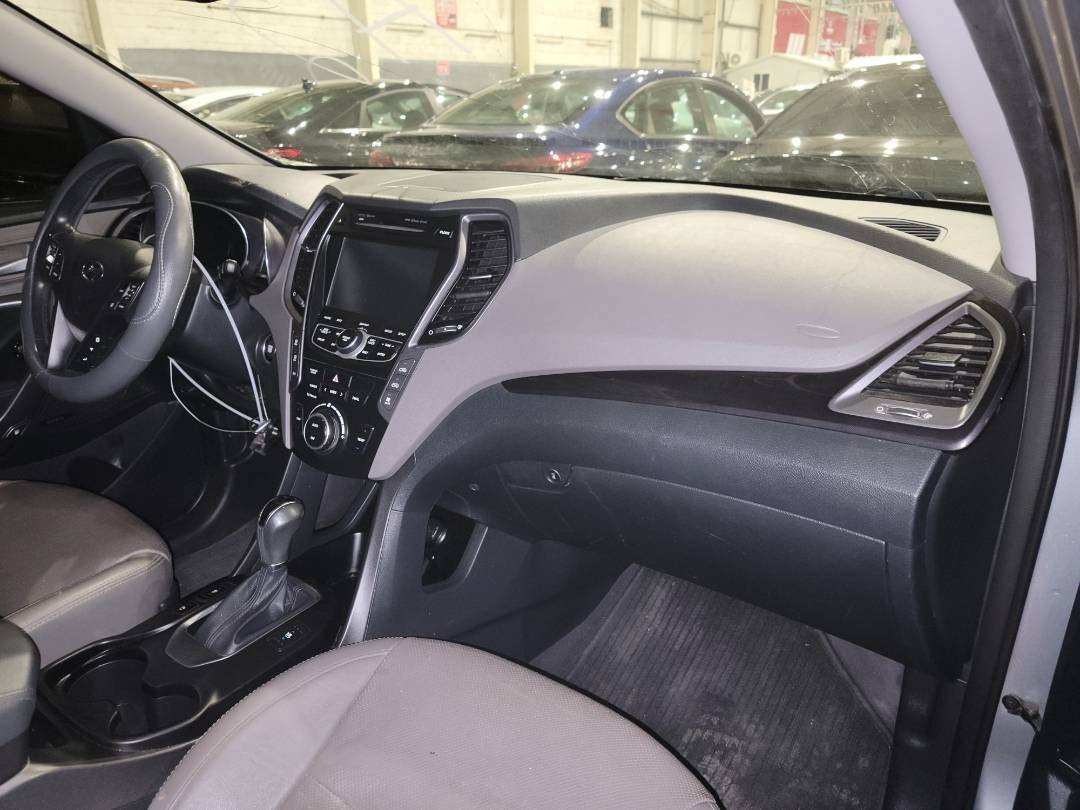 2015 HYUNDAI SANTA FE — 153283 Miles — Lot U098100 - Marhaba Auctions Used Cars - Image 6