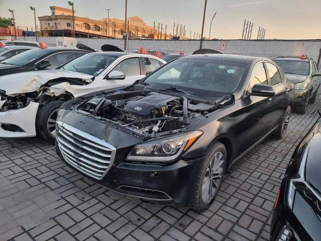 2015 HYUNDAI GENESIS — 184509 Miles — Lot 018111 — Ind. 12 - Marhaba Auctions Used Cars - Image 4
