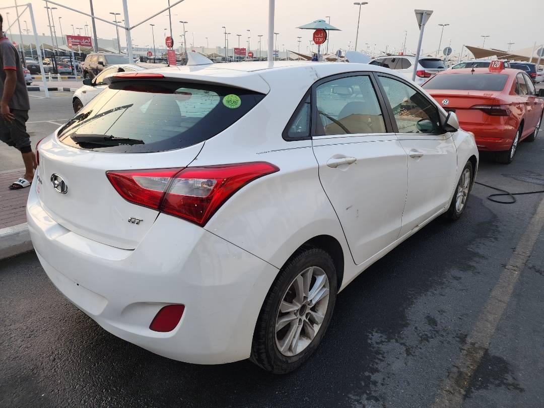 2013 HYUNDAI ELANTRA — 153136 Miles — Lot 39724494 — Souq - Marhaba Auctions Used Cars - Image 9