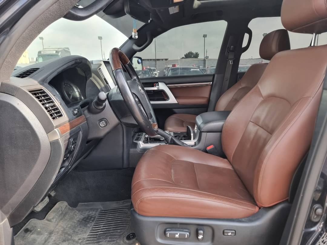 2019 TOYOTA LAND CRUISER — 91041 KM — Lot 215487 — Main - Marhaba Auctions Used Cars - Image 11