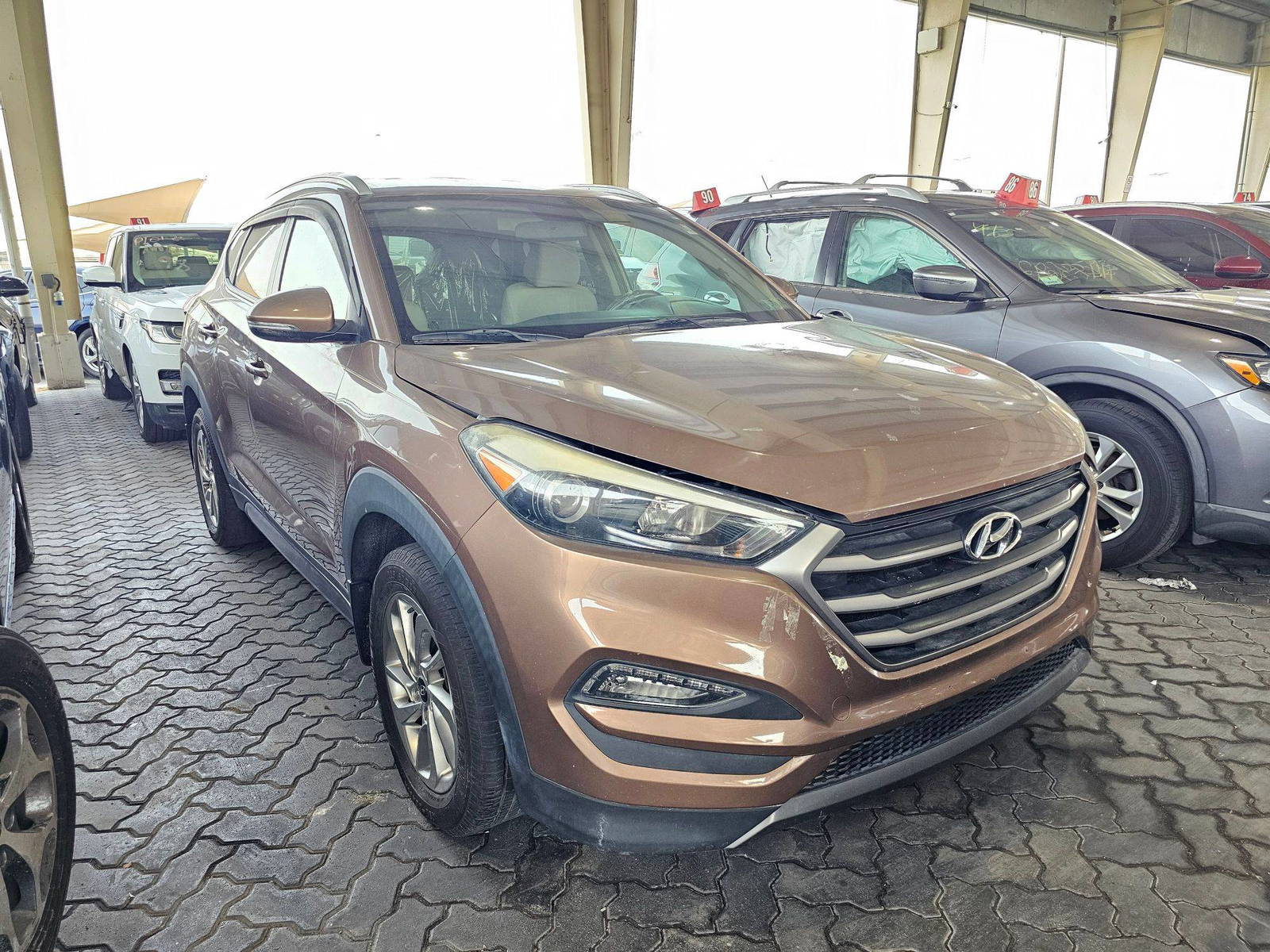 2016 HYUNDAI TUCSON — 145266 Miles — Lot 20GU029154 — Souq - Marhaba Auctions Used Cars - Image 4