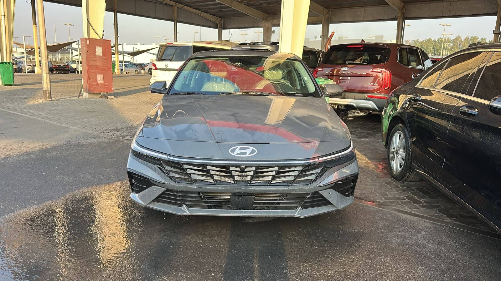 2024 HYUNDAI ELANTRA — 32770 Miles — Lot 7RU773542 — Souq - Marhaba Auctions Used Cars - Image 2