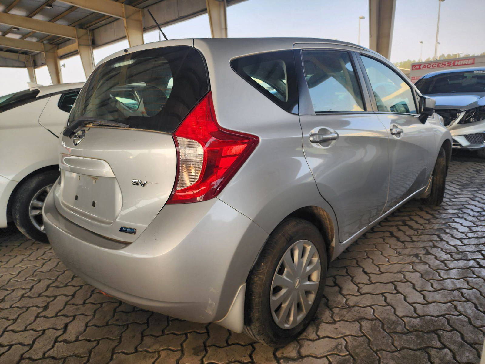 2016 NISSAN VERSA NOTE — 112758 Miles — Lot 326172 — Souq - Marhaba Auctions Used Cars - Image 5