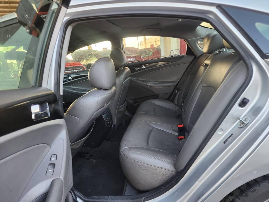 2012 HYUNDAI SONATA — 212107 Miles — Lot 47586254 - Marhaba Auctions Used Cars - Image 5