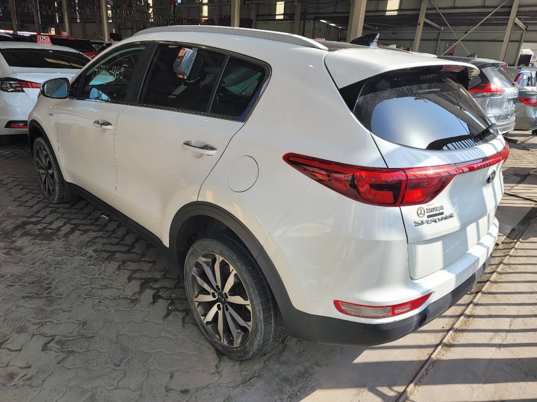 2017 KIA SPORTAGE — 112321 Miles — Lot CAC0H7161381 — Main - Marhaba Auctions Used Cars - Image 4