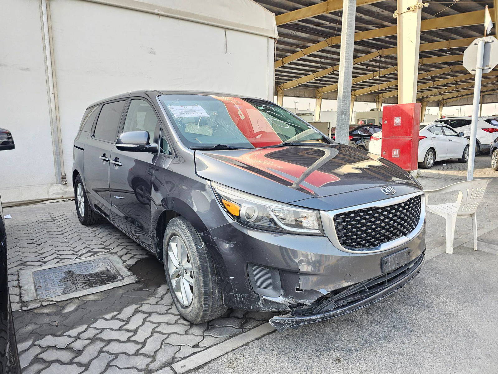 2017 KIA SEDONA — 208784 Miles — Lot MB5C14H6235006 — Souq - Marhaba Auctions Used Cars - Image 4