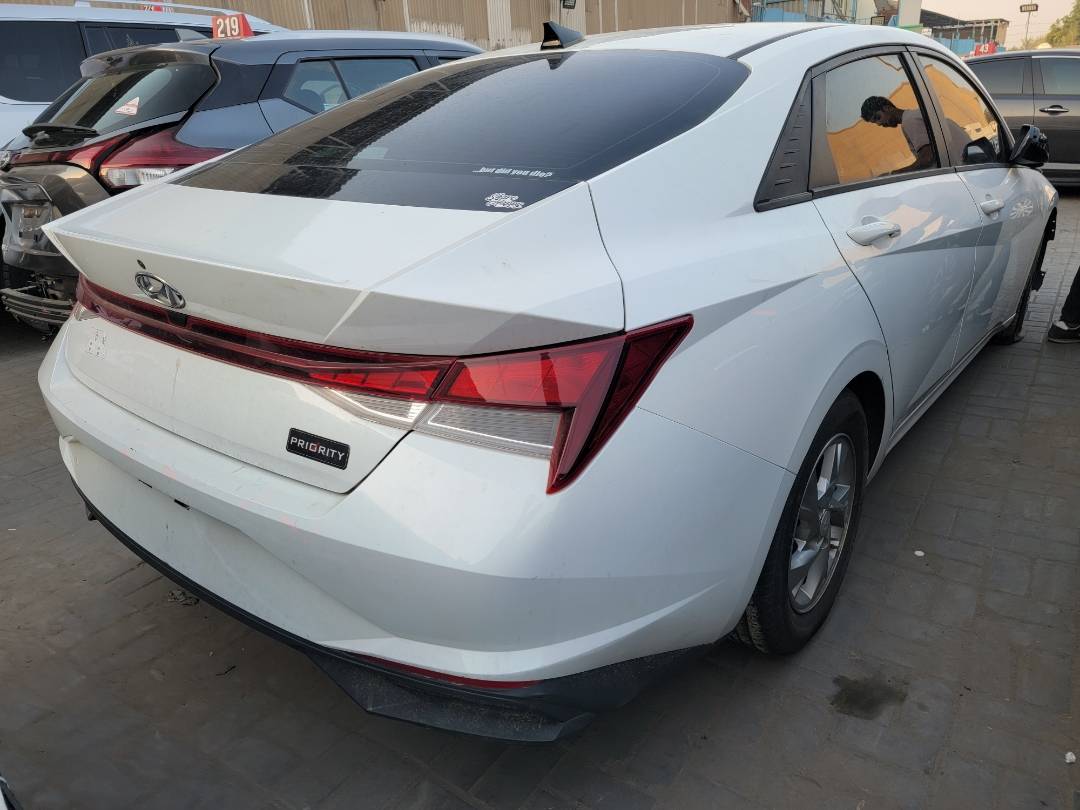 2021 HYUNDAI ELANTRA — 77959 Miles — Lot 46889365 — Main - Marhaba Auctions Used Cars - Image 4