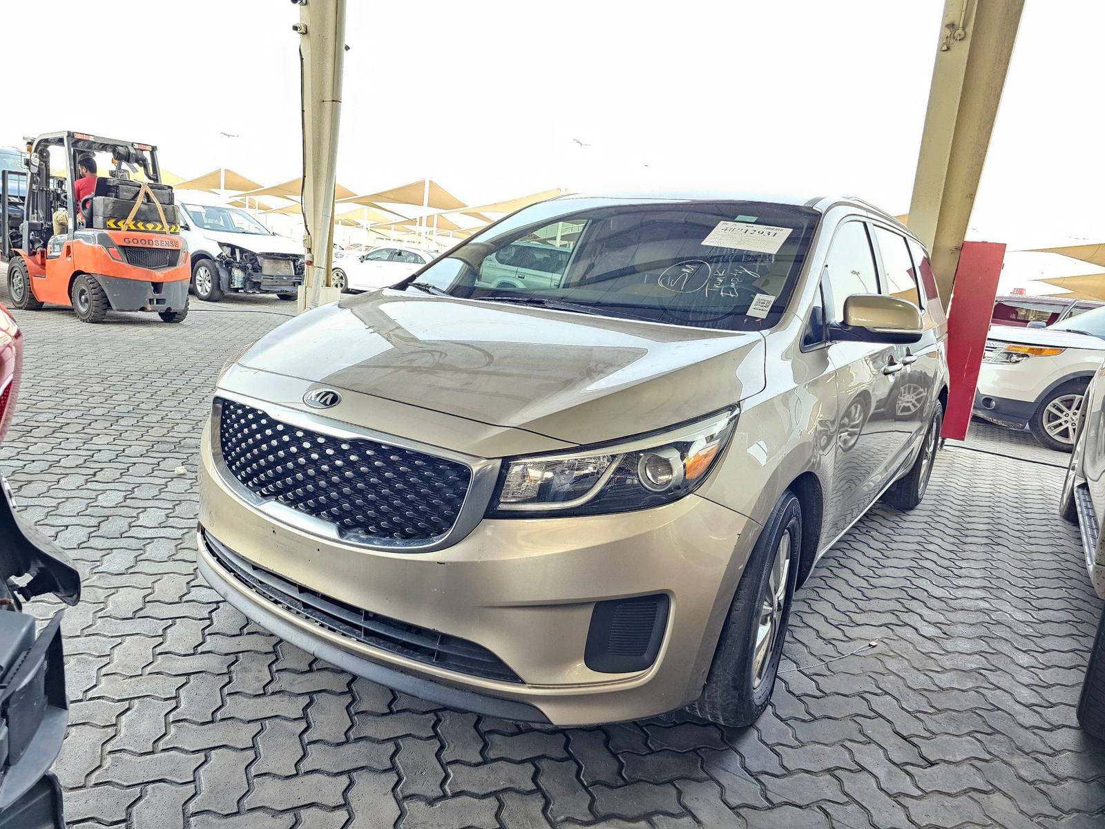 2015 KIA SEDONA — 146806 Miles — Lot 6039833 — Main - Marhaba Auctions Used Cars - Image 5