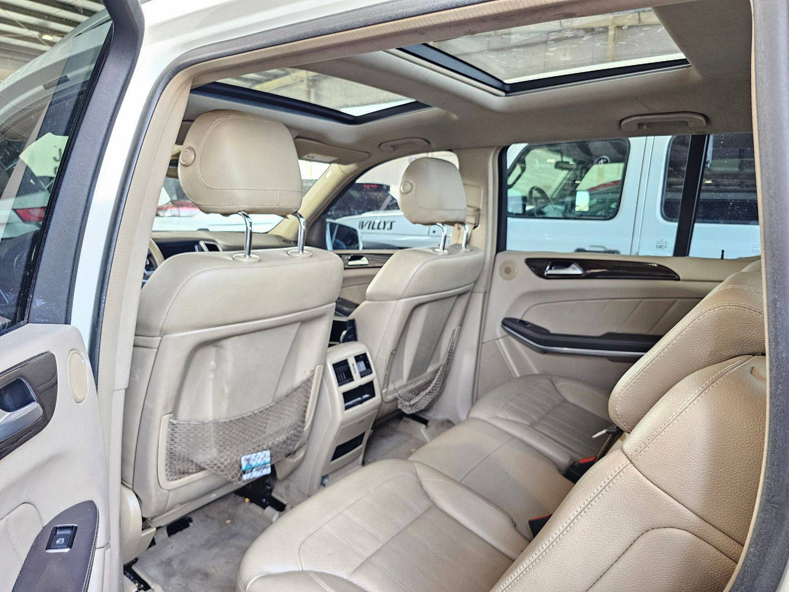 2013 MERCEDES BENZ GL-450 — 104091 Miles — Lot 112485 — Main - Marhaba Auctions Used Cars - Image 6