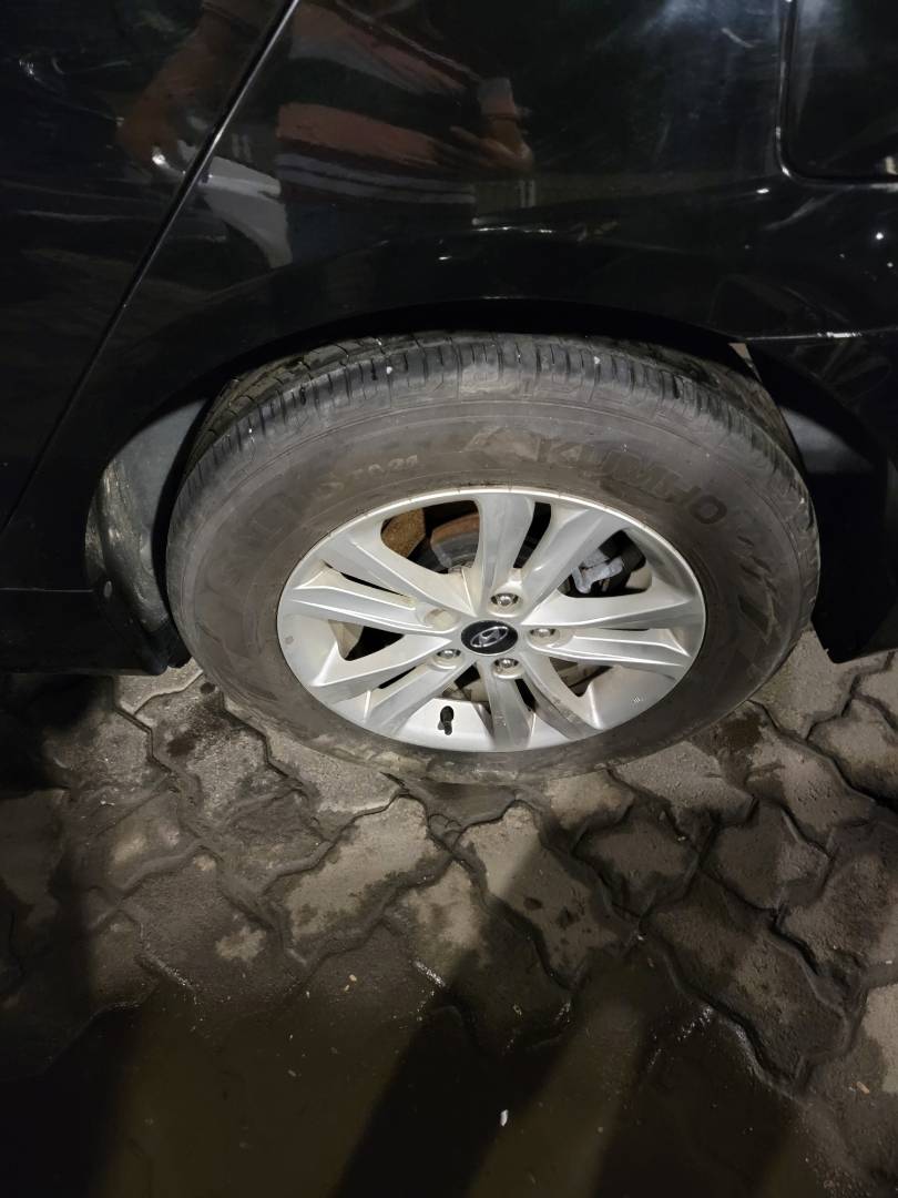 2010 HYUNDAI SONATA — 160553 KM — Lot 083018 — Main - Marhaba Auctions Used Cars - Image 6