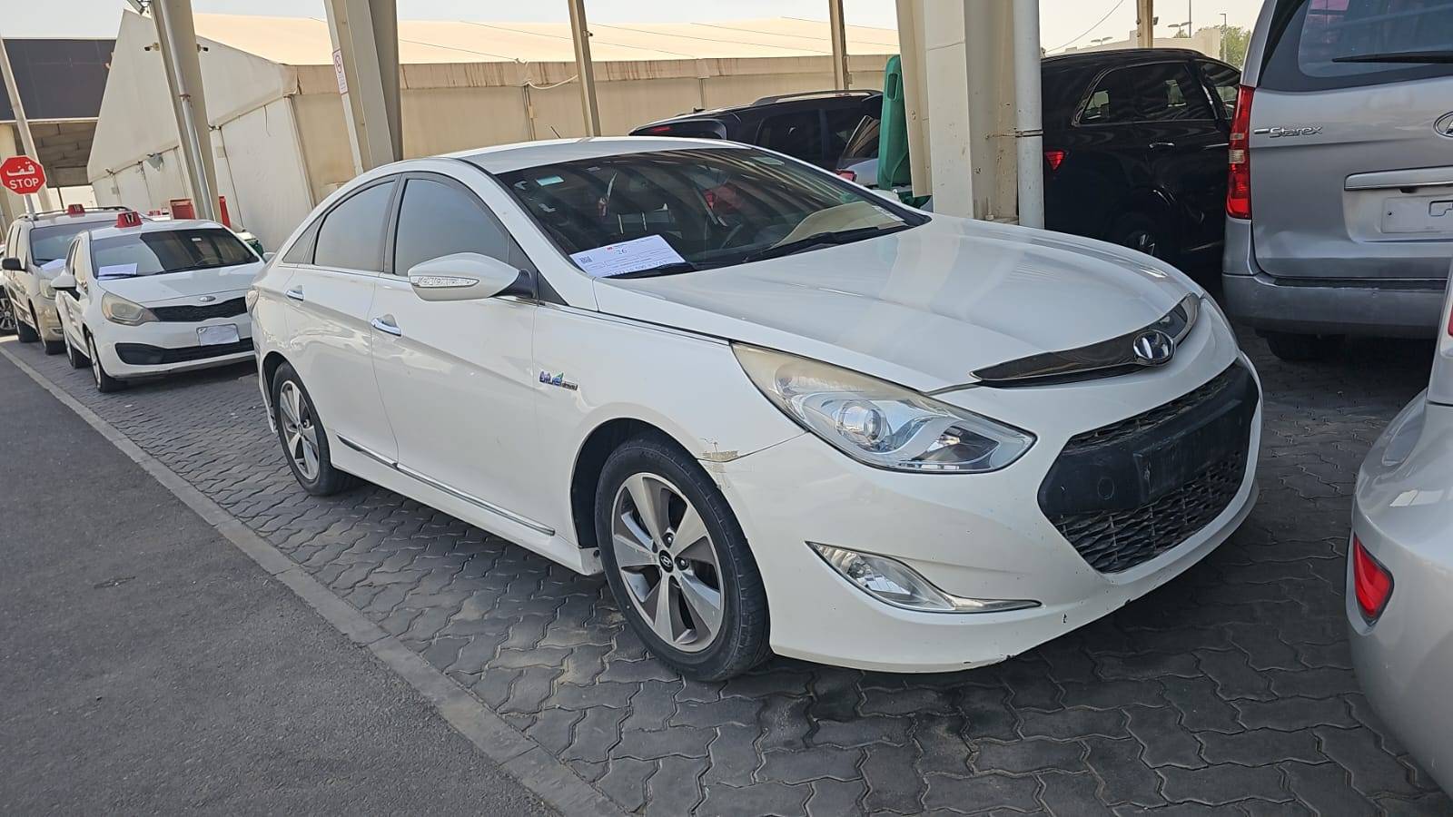 2012 HYUNDAI SONATA — 210683 KM — Lot CA039989 — Souq - Marhaba Auctions Used Cars - Image 11