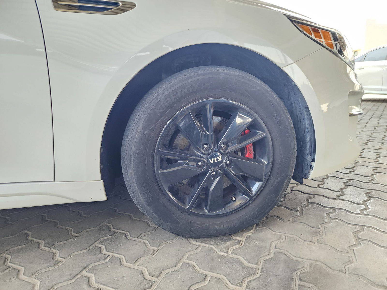 2017 KIA OPTIMA — 161597 Miles — Lot HG169678 — Souq - Marhaba Auctions Used Cars - Image 11