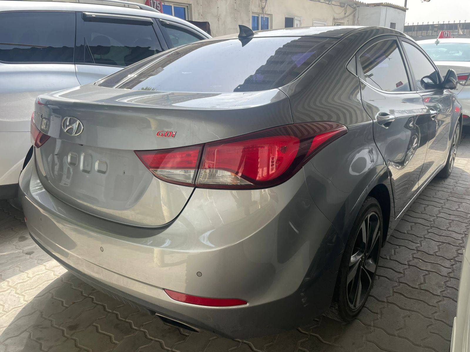 2014 HYUNDAI AVANTE — 227649 KM — Lot 052070 — Main - Marhaba Auctions Used Cars - Image 5