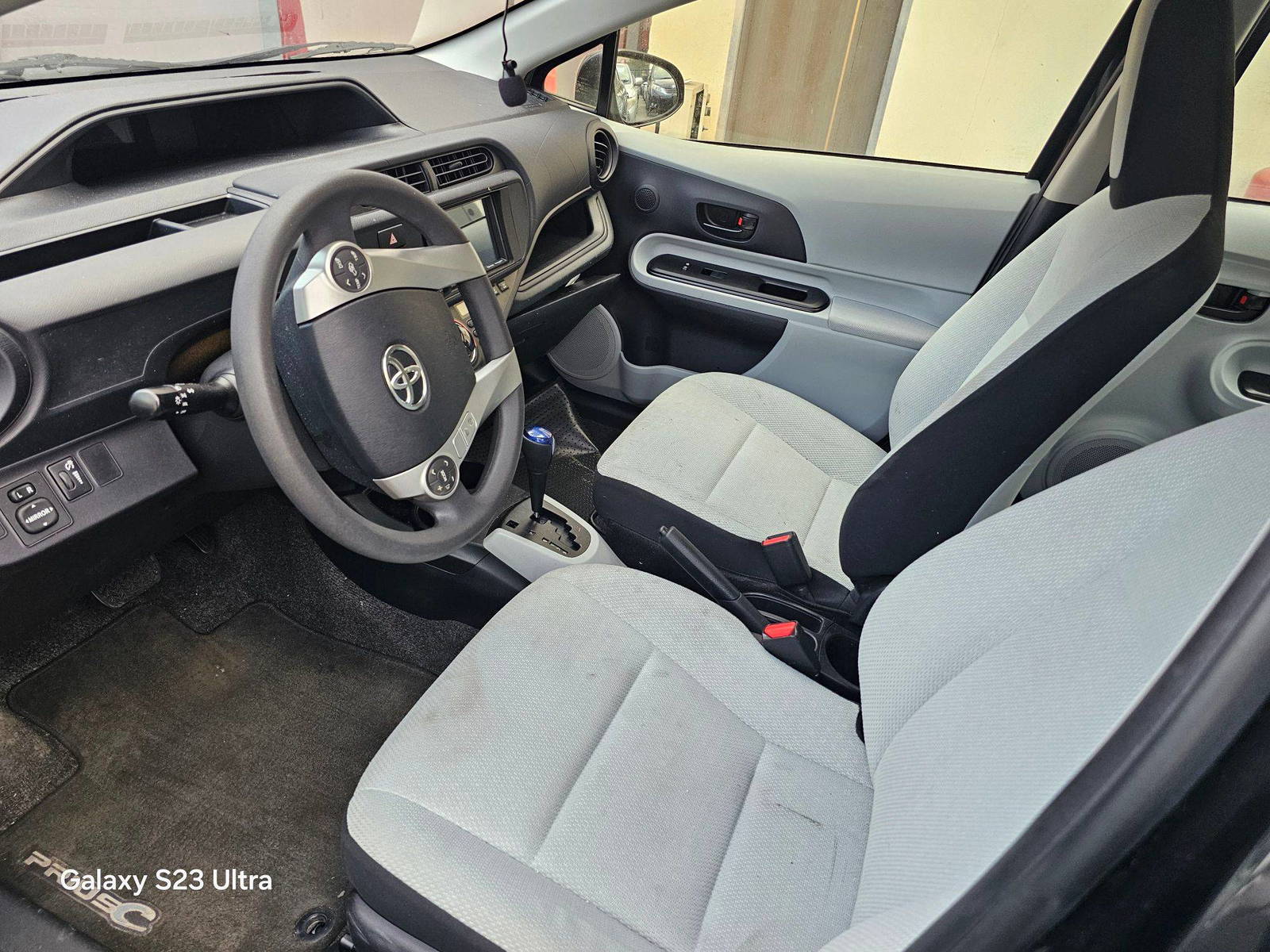2013 TOYOTA PRIUS C — 76468 Miles — Lot 1554350 — Main - Marhaba Auctions Used Cars - Image 8