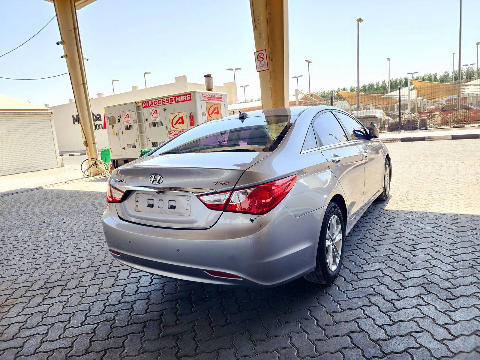 2011 HYUNDAI SONATA — 188197 KM — Lot 245914 — Souq - Marhaba Auctions Used Cars - Image 3