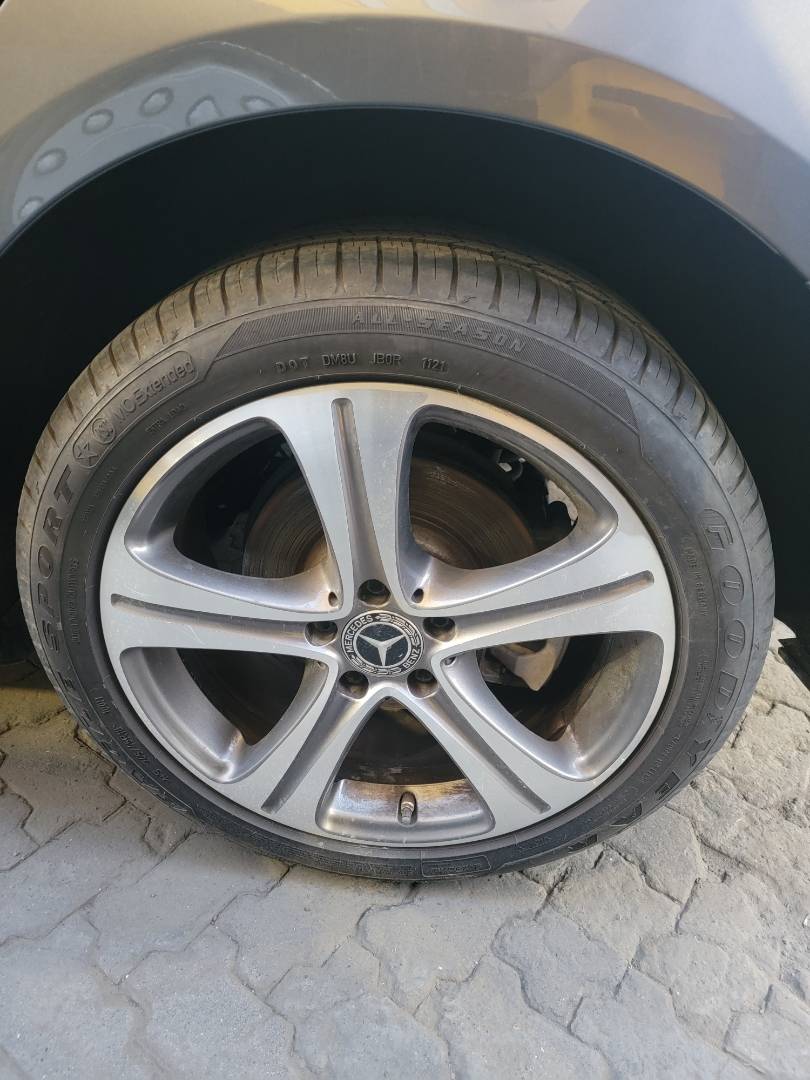 2018 MERCEDES BENZ E-300 — 93738 Miles — Lot JA413753 — Main - Marhaba Auctions Used Cars - Image 9