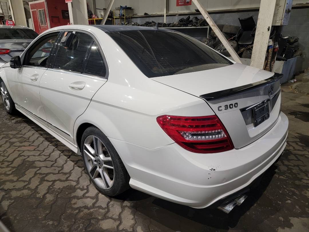 2011 MERCEDES BENZ C300 — 142983 Miles — Lot 0BR141763 — Main - Marhaba Auctions Used Cars - Image 4