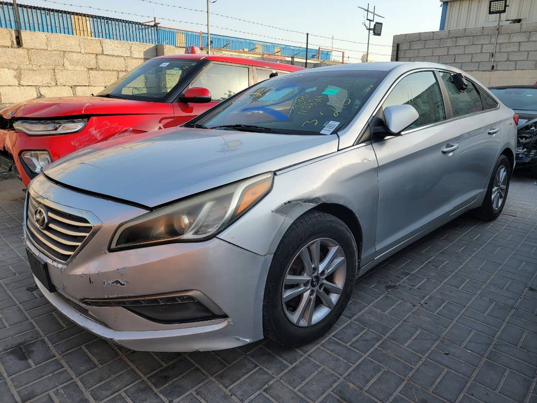 2015 HYUNDAI SONATA — 174303 Miles — Lot 40925582 — Main - Marhaba Auctions Used Cars - Image 4