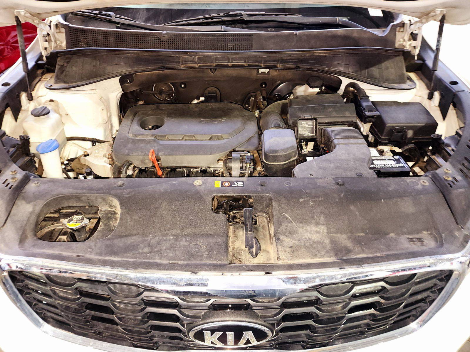 2019 KIA SORENTO — 110928 Miles — Lot 69275474 — Souq - Marhaba Auctions Used Cars - Image 11