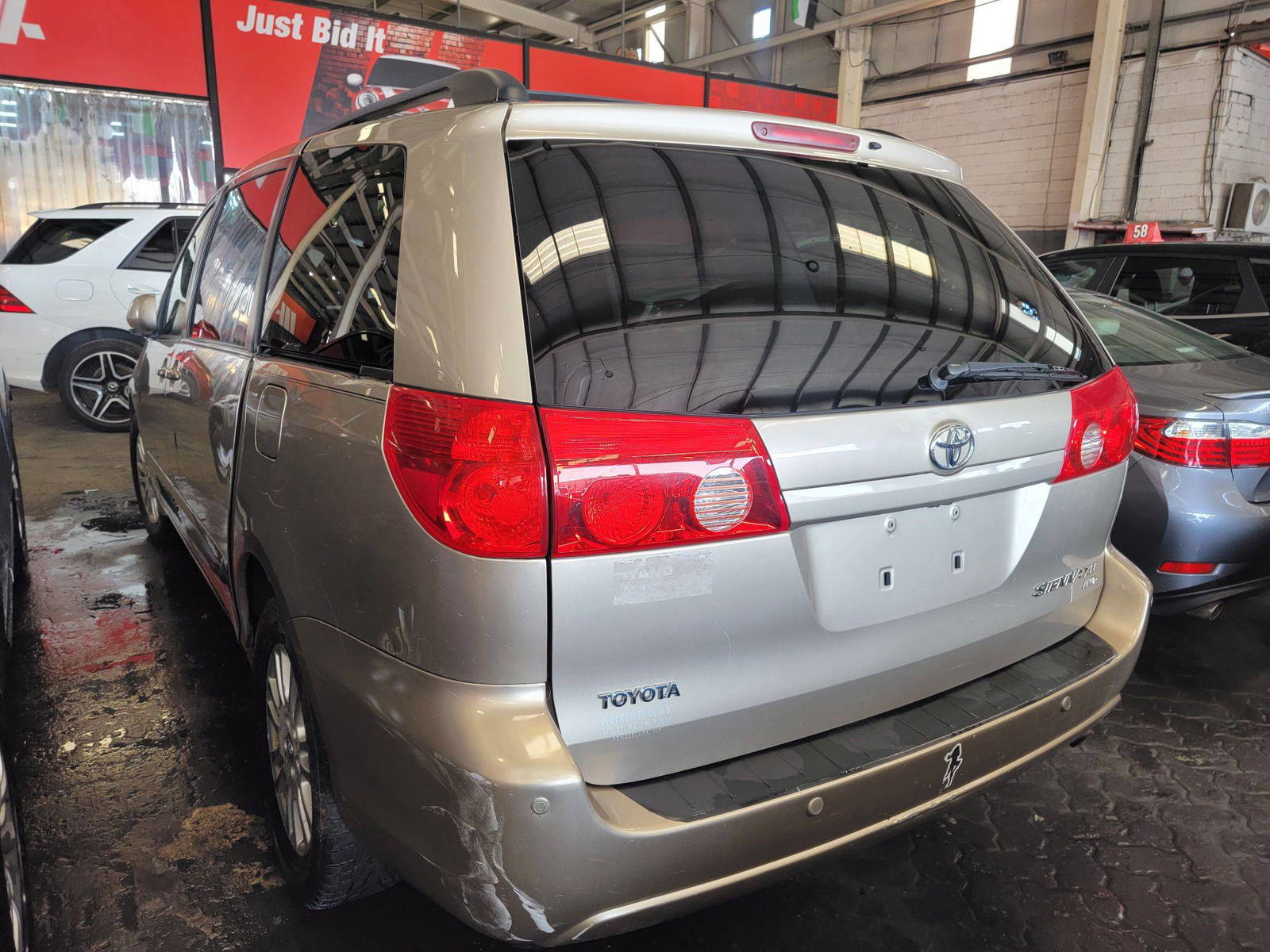 TOYOTA SIENNA 2009 - Marhaba Auction Used Cars - Image 6