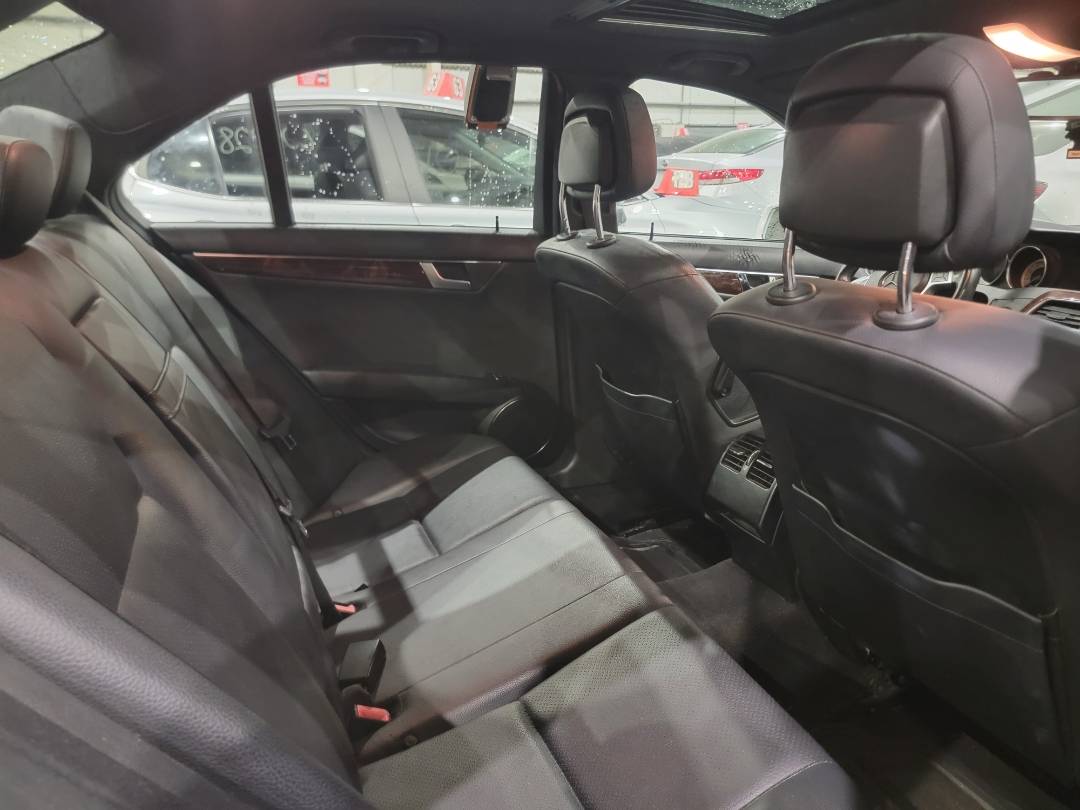 2013 MERCEDES BENZ C300 — 197260 Miles — Lot DA809531 - Marhaba Auctions Used Cars - Image 4