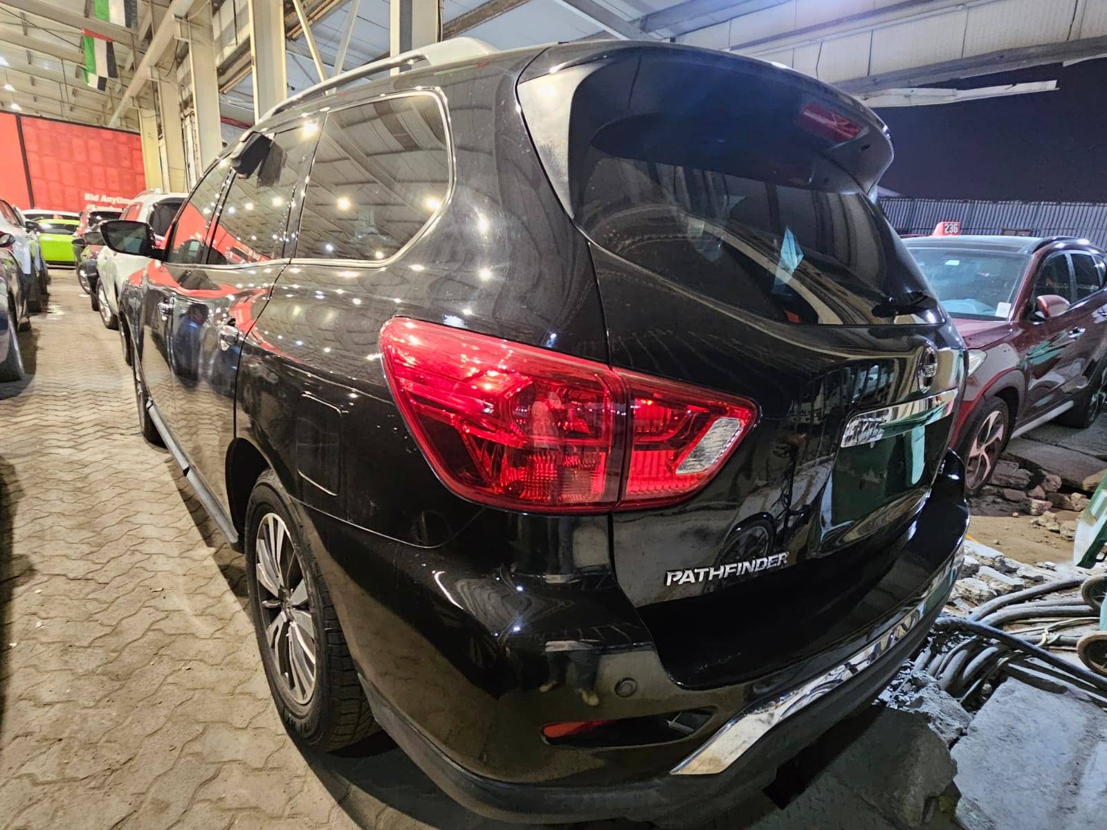 2017 NISSAN PATHFINDER — 185683 Miles — Lot HC662195 — Main - Marhaba Auctions Used Cars - Image 4