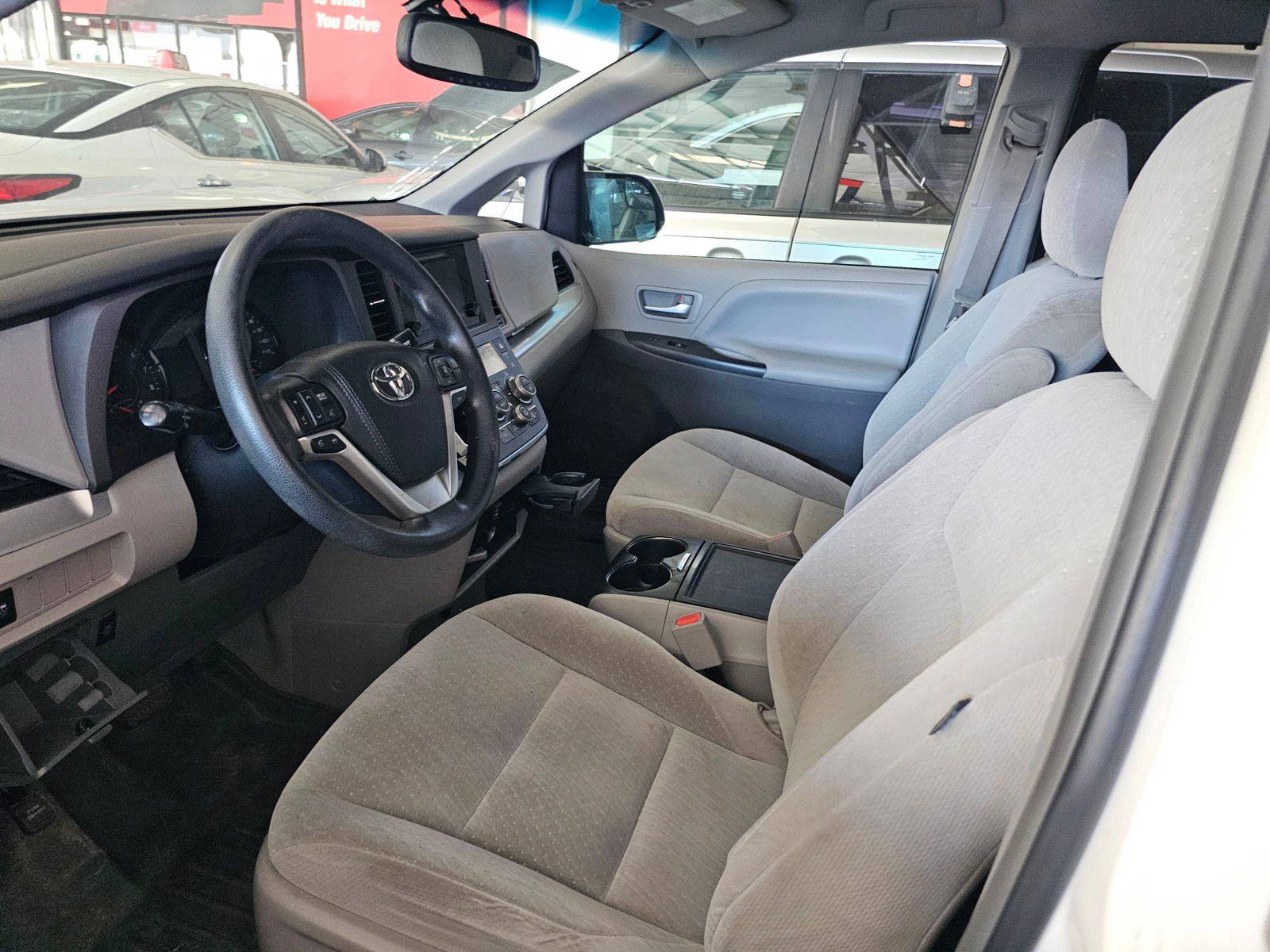 TOYOTA SIENNA 2016 - Marhaba Auction Used Cars - Image 7