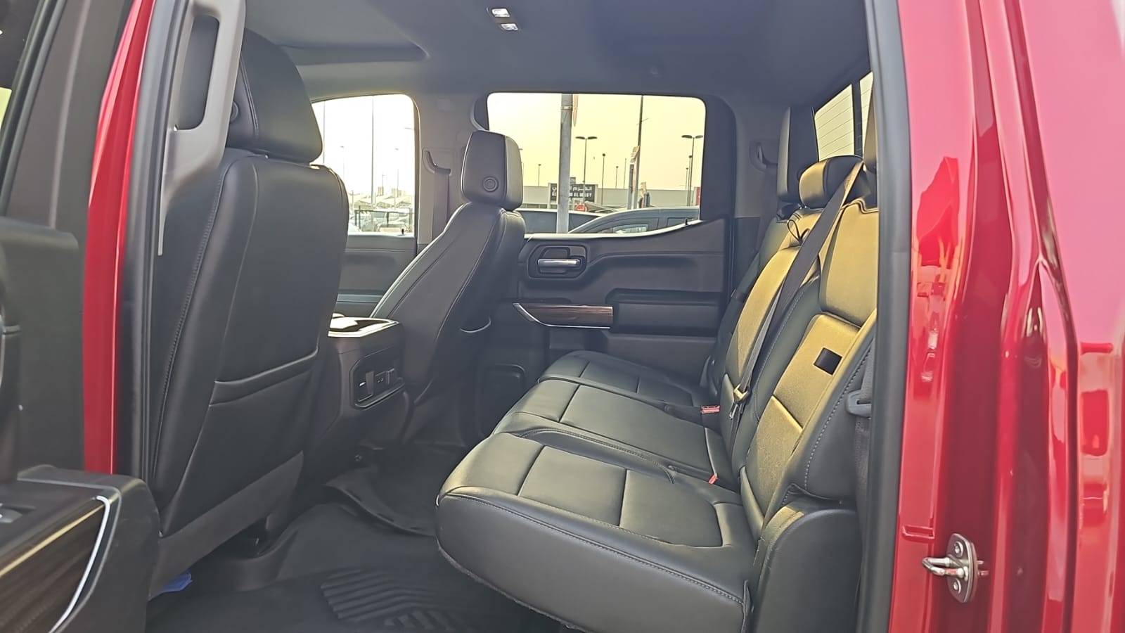 2021 CHEVROLET SILVERADO — 219124 KM — Lot MG211219 — Main - Marhaba Auctions Used Cars - Image 7