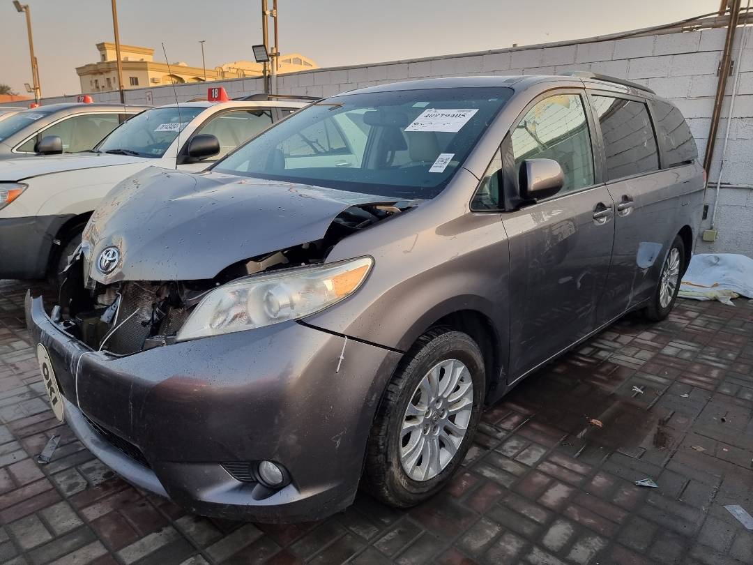 2014 TOYOTA SIENNA — 207666 Miles — Lot 214587 — Souq - Marhaba Auctions Used Cars - Image 5